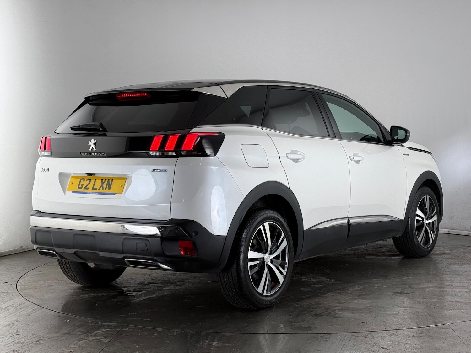 Used Peugeot 3008 2018 for sale - 77371883: Photo 6