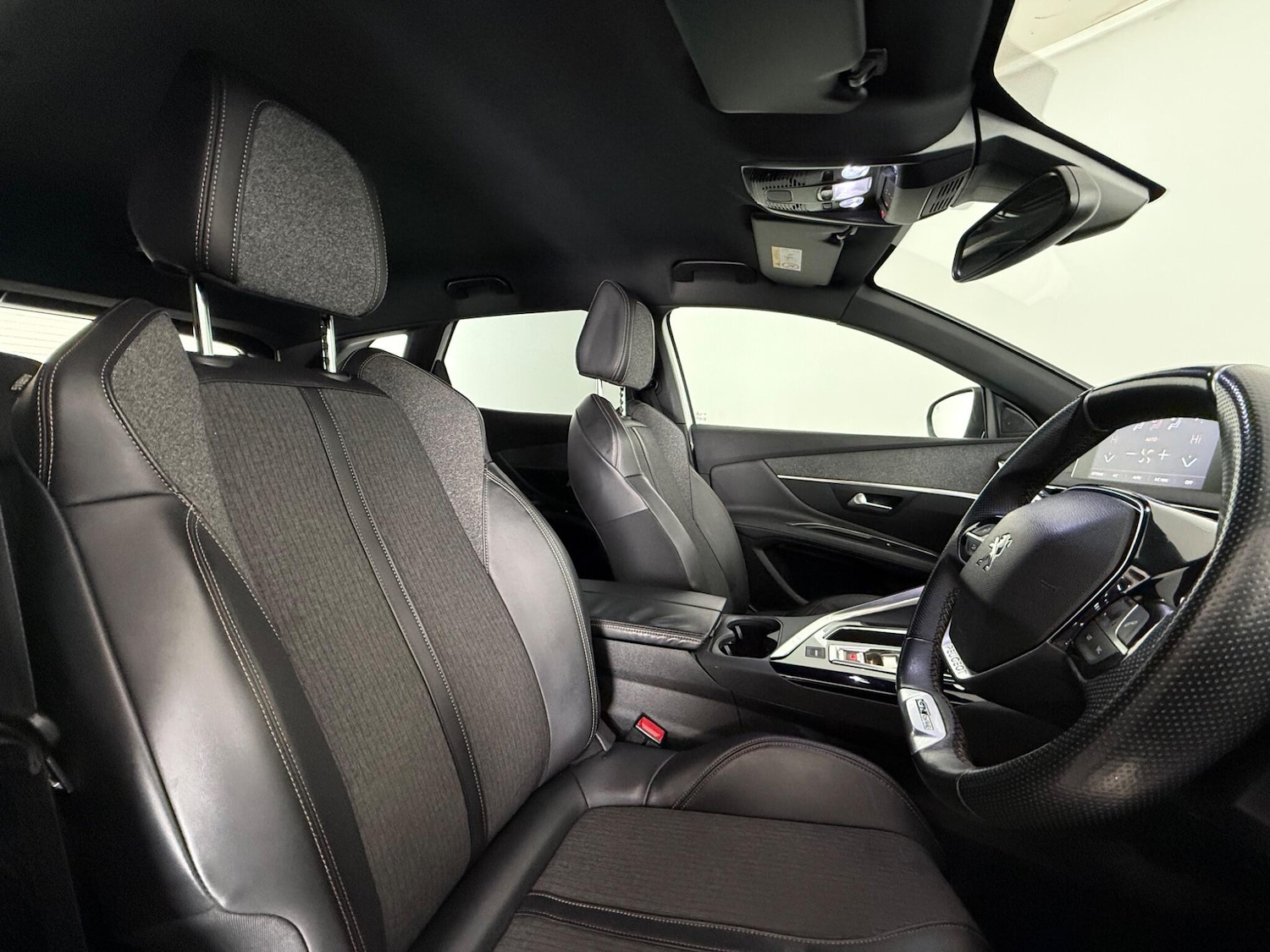 Used Peugeot 3008 2018 for sale - 77371883: Photo 8