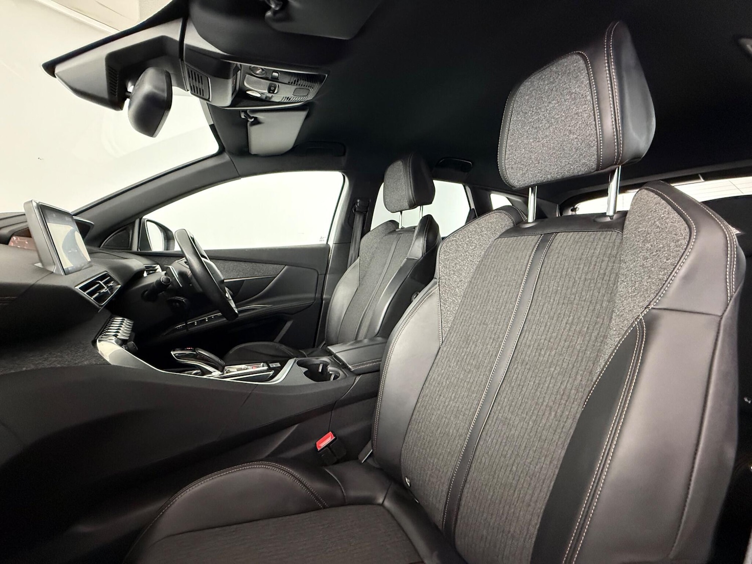 Used Peugeot 3008 2018 for sale - 77371883: Photo 9