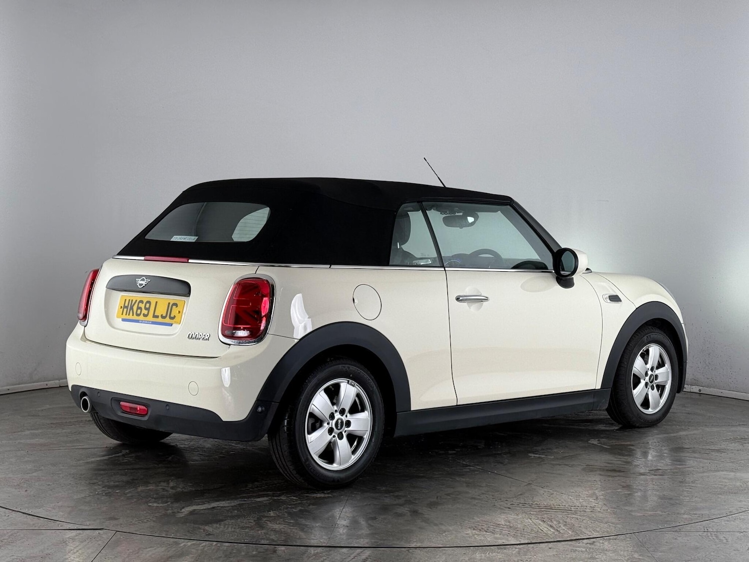 Used MINI Convertible 2020 for sale - 77119599: Photo 6