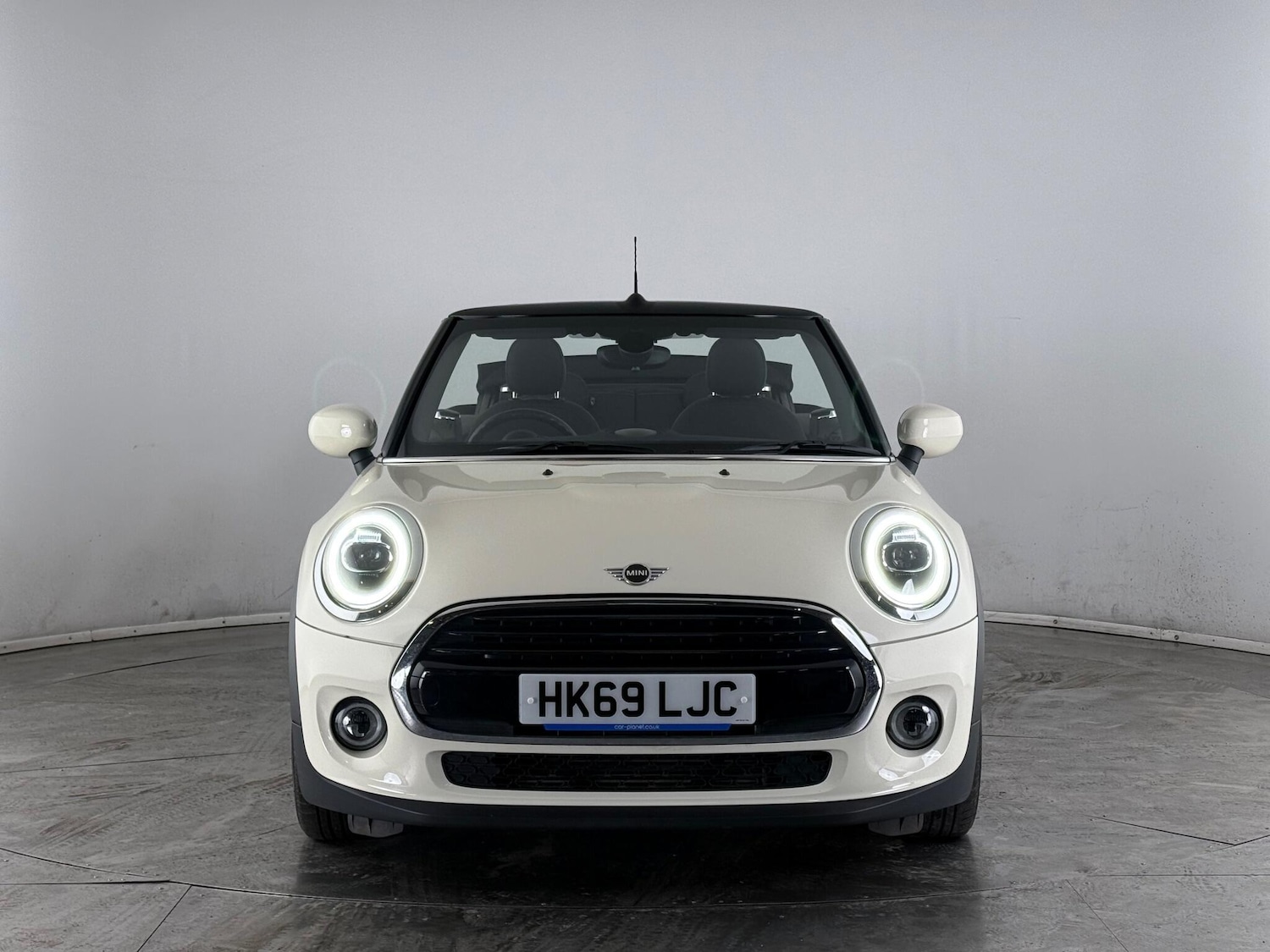 Used MINI Convertible 2020 for sale - 77119599: Photo 8