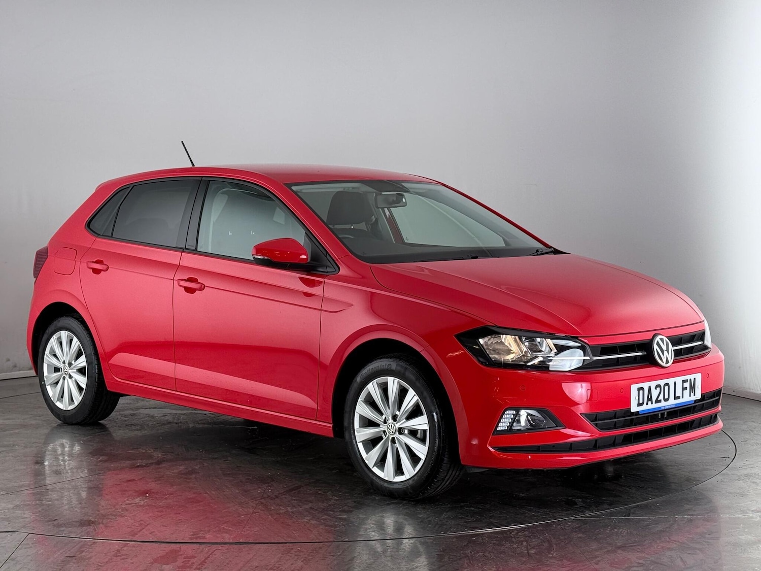 Used Volkswagen Polo 2020 for sale - 76620037: Photo 1
