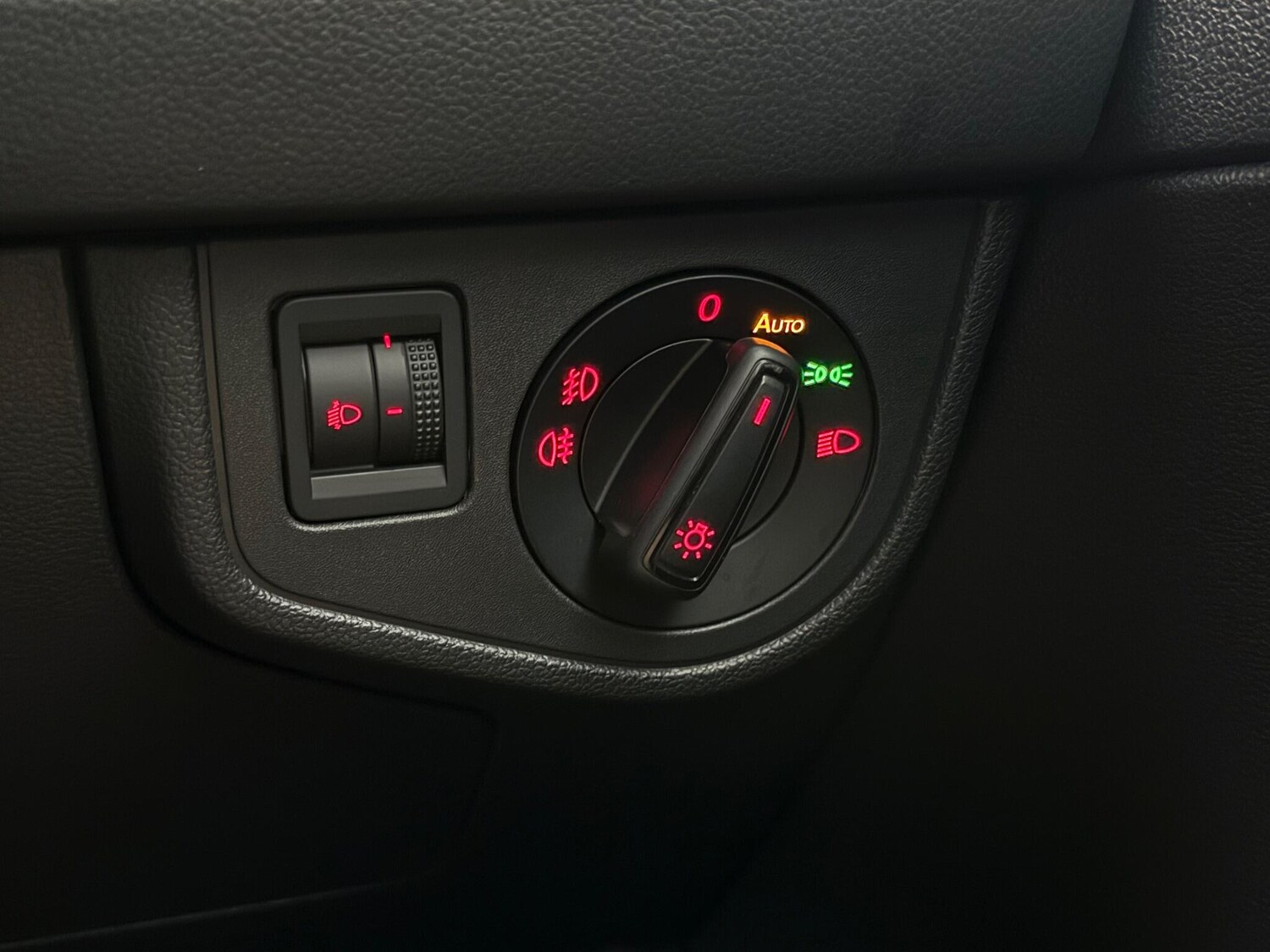 Used Volkswagen Polo 2020 for sale - 76620037: Photo 30