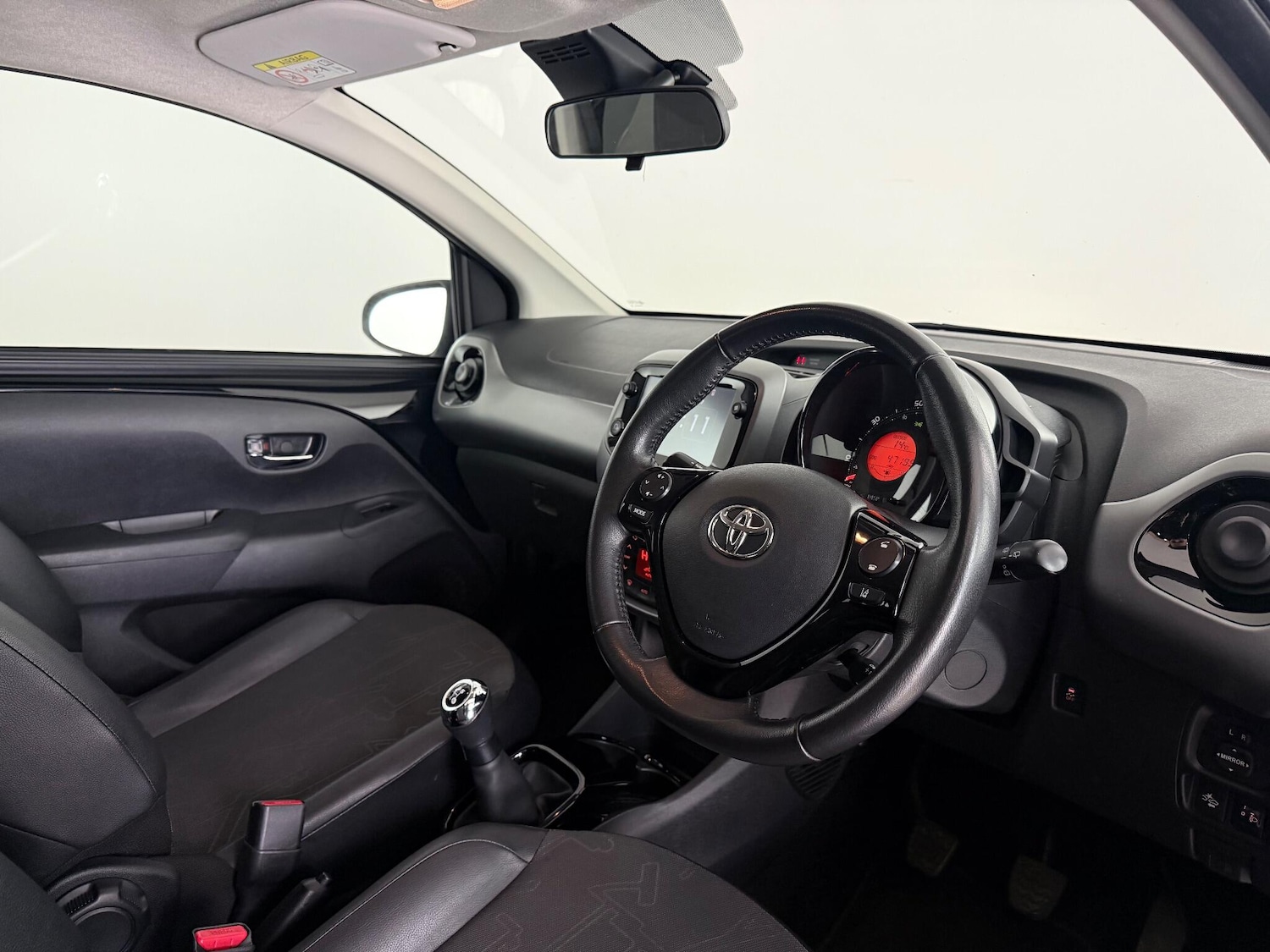 Used Toyota AYGO 2018 for sale - 76468613: Photo 14