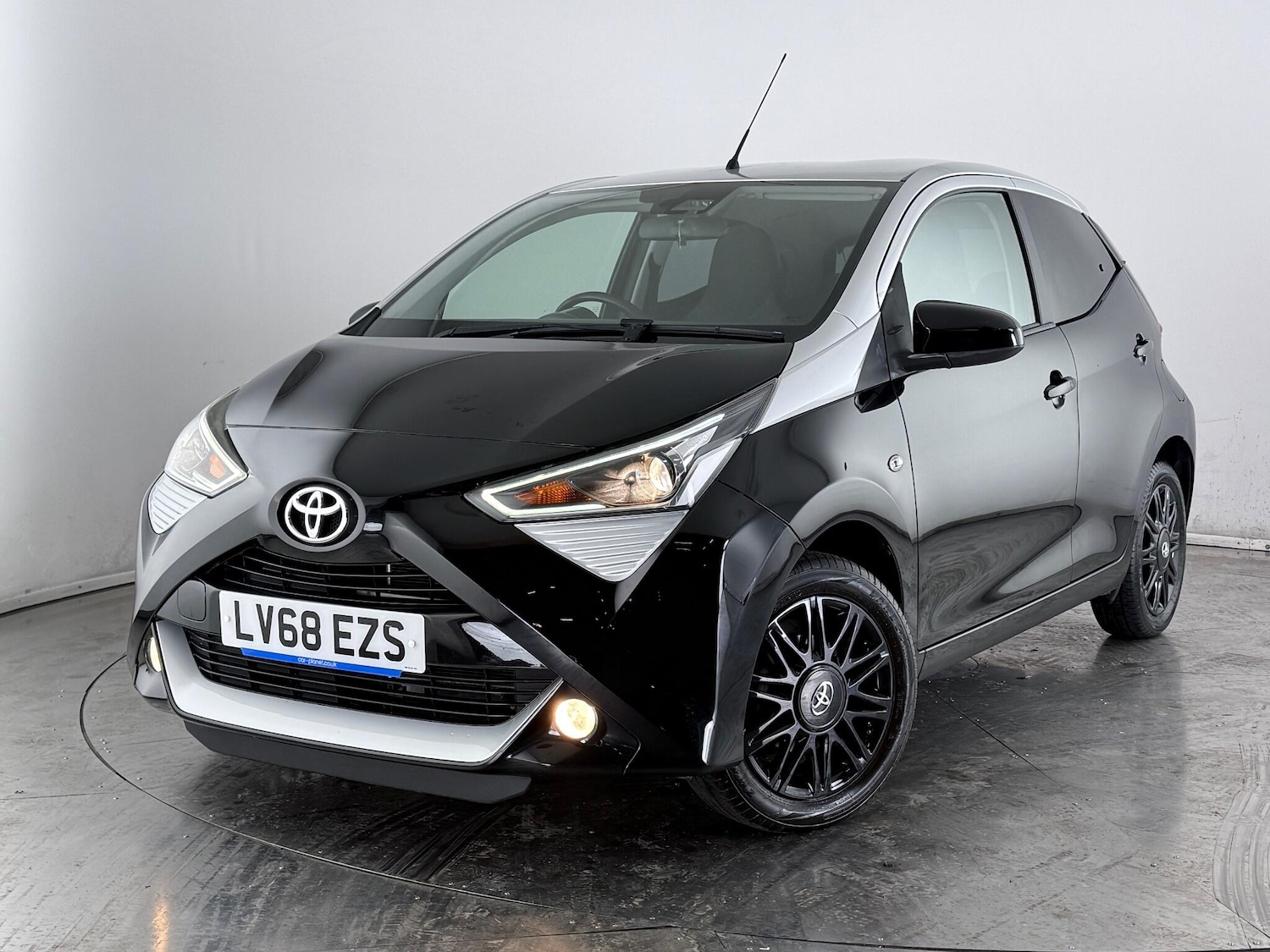 Used Toyota AYGO 2018 for sale - 76468613: Photo 43