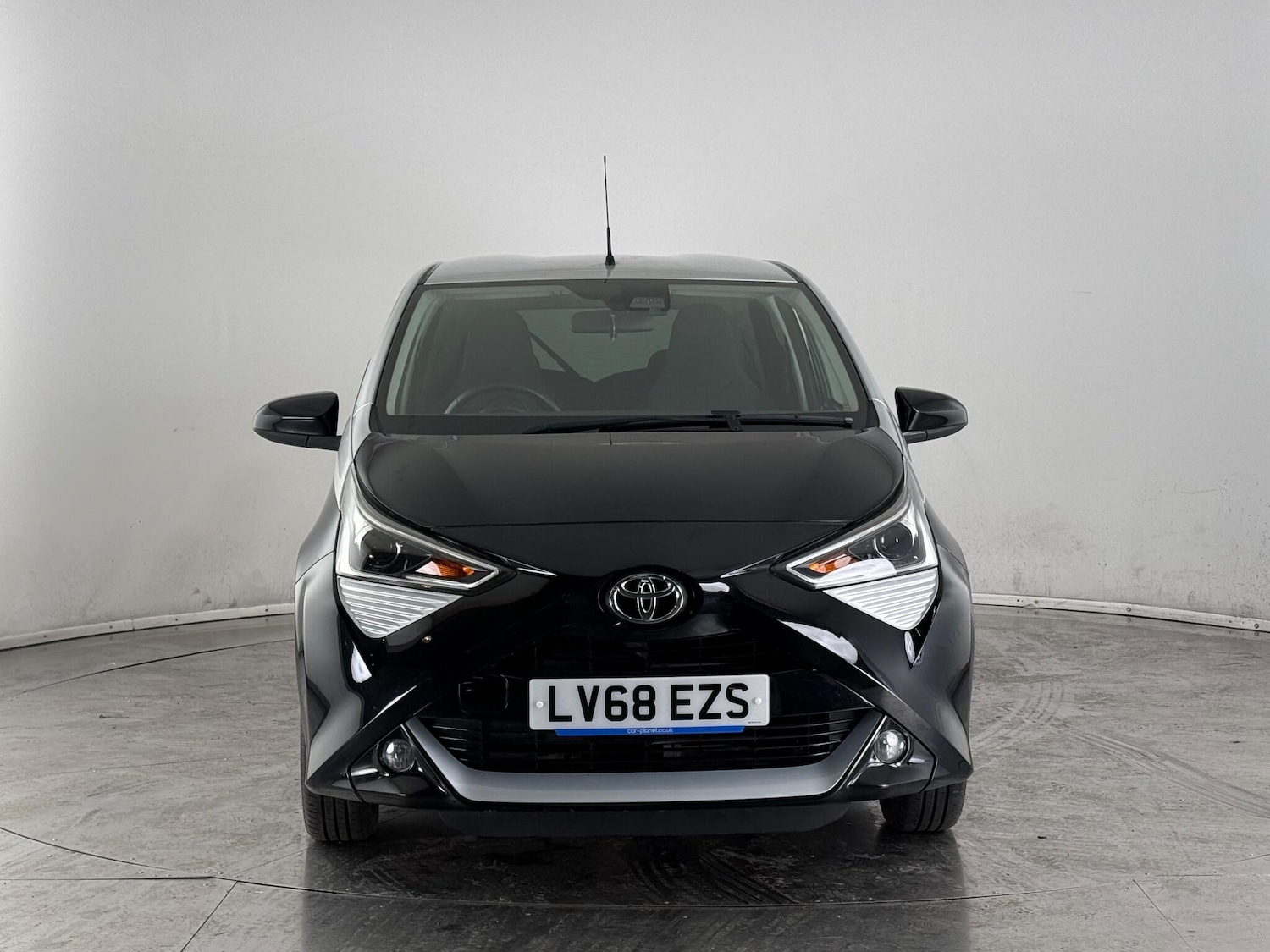 Used Toyota AYGO 2018 for sale - 76468613: Photo 8