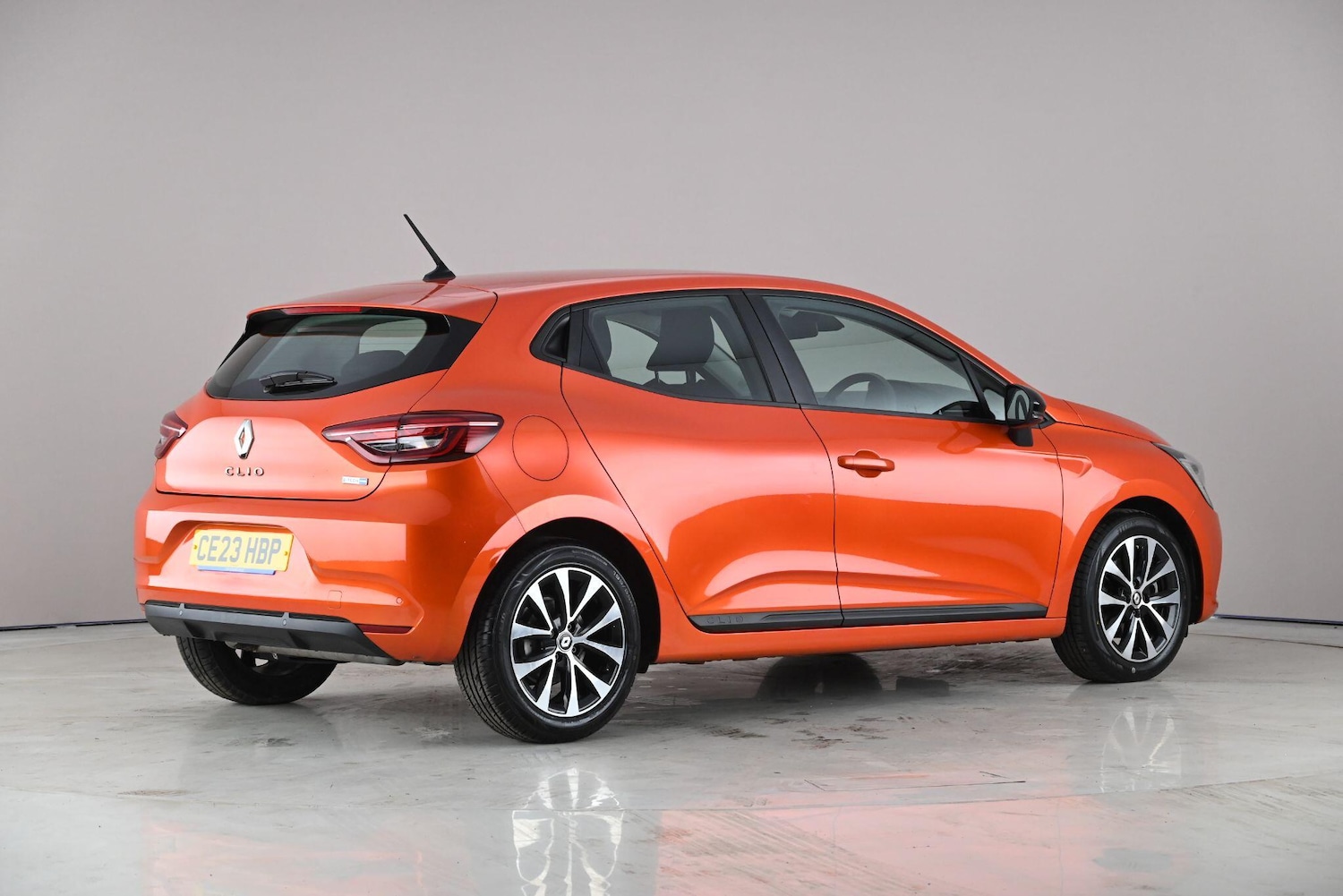 Used Renault Clio 2023 for sale - 78078671: Photo 3