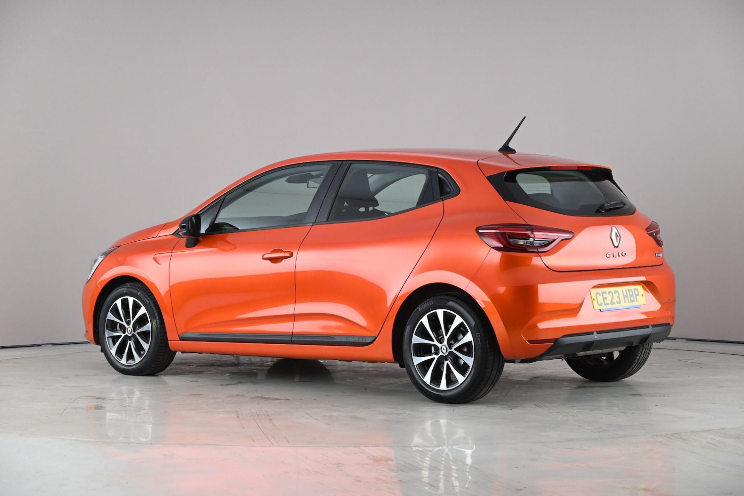 Used Renault Clio 2023 for sale - 78078671: Photo 4