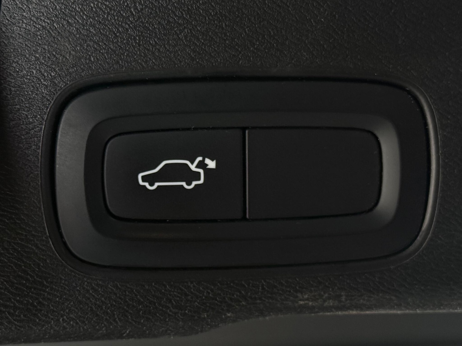 Used Volvo XC60 2020 for sale - 77259681: Photo 10