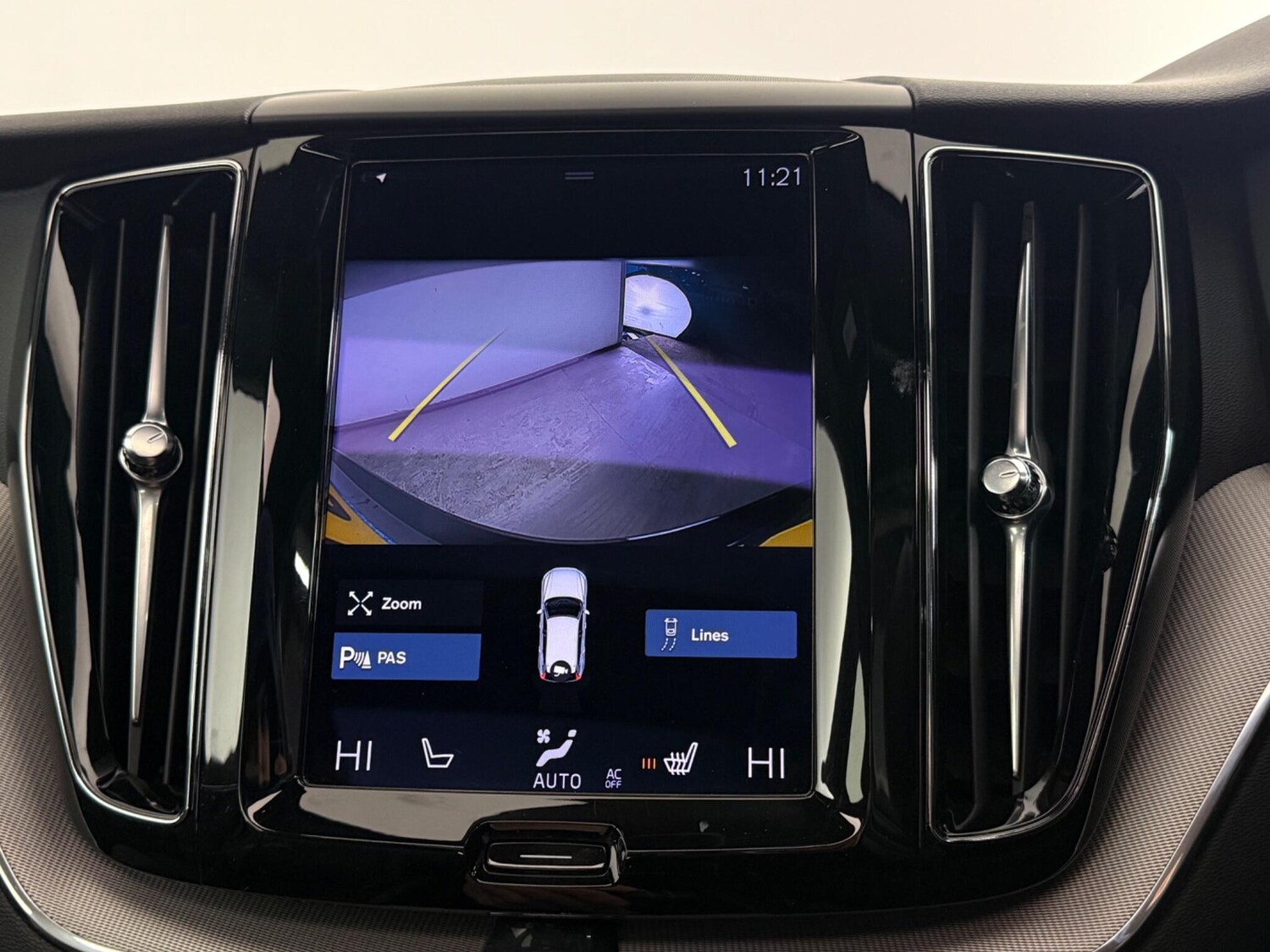 Used Volvo XC60 2020 for sale - 77259681: Photo 33