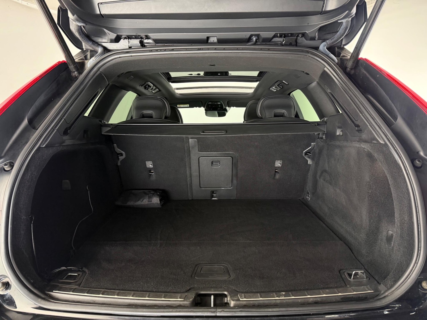 Used Volvo XC60 2020 for sale - 77259681: Photo 9