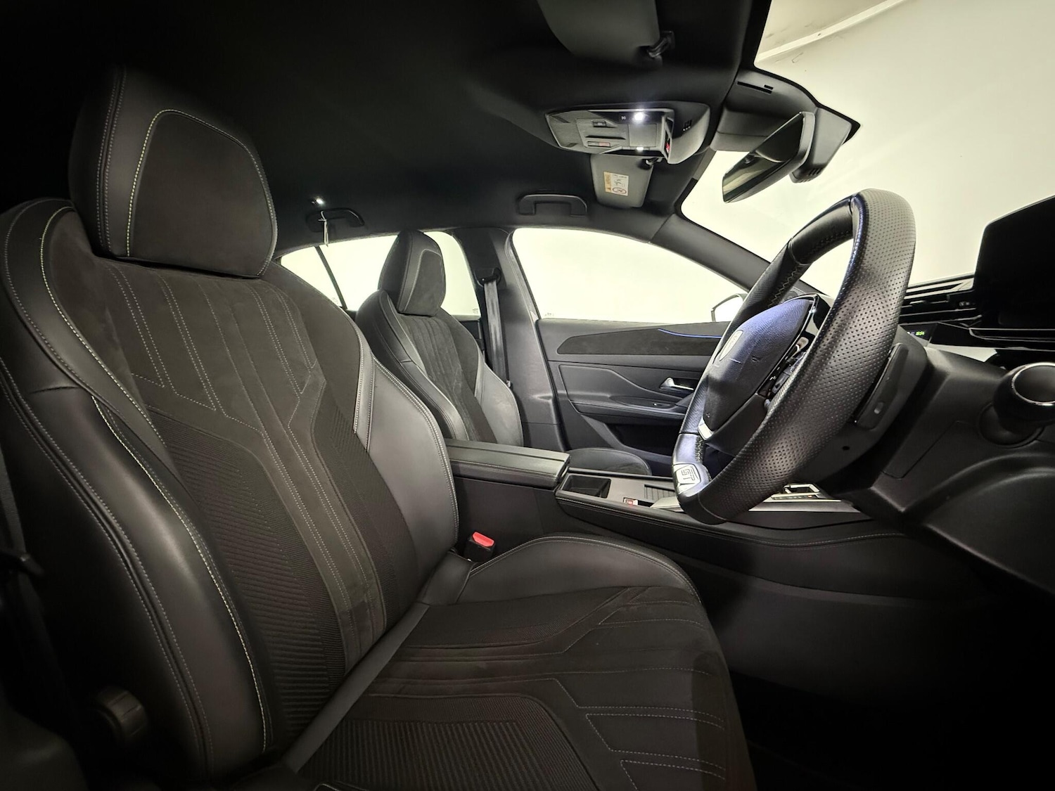 Used Peugeot 408 2024 for sale - 77222272: Photo 13