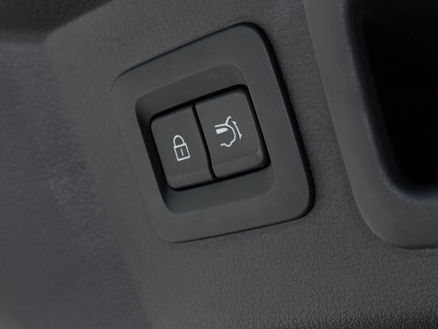 Used Mazda CX-60 2023 for sale - 76468163: Photo 14