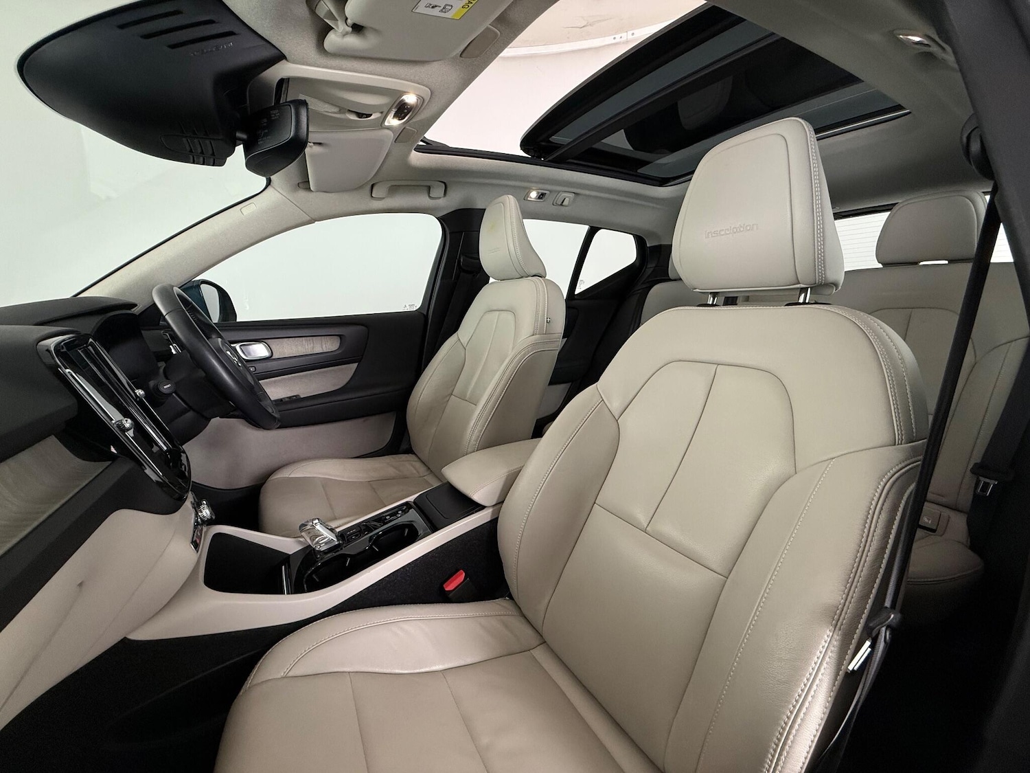 Used Volvo XC40 2018 for sale - 77629869: Photo 11