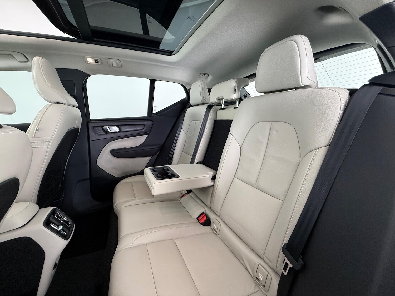 Used Volvo XC40 2018 for sale - 77629869: Photo 13