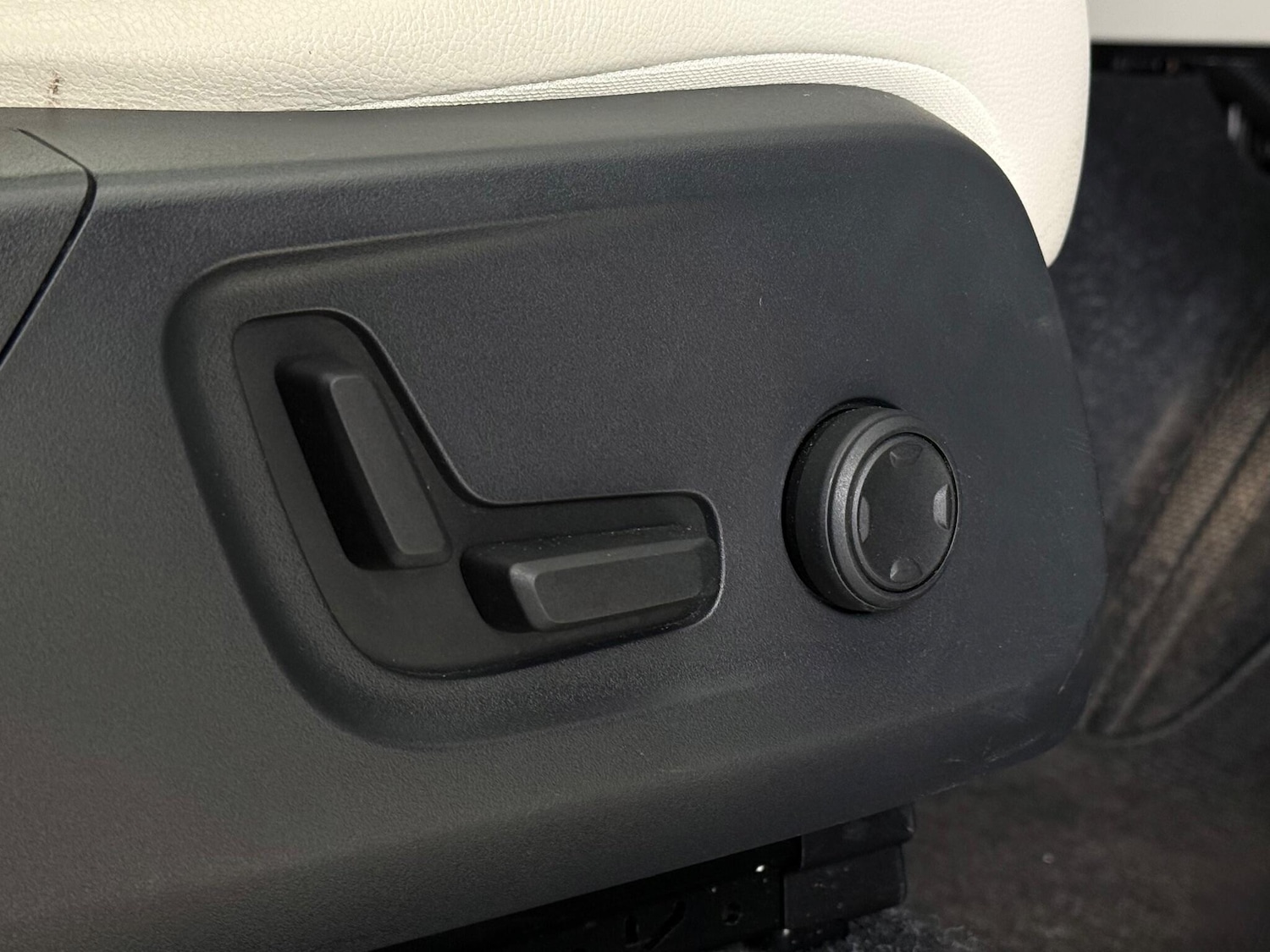 Used Volvo XC40 2018 for sale - 77629869: Photo 14