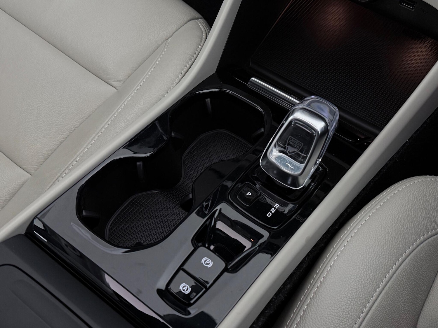 Used Volvo XC40 2018 for sale - 77629869: Photo 33