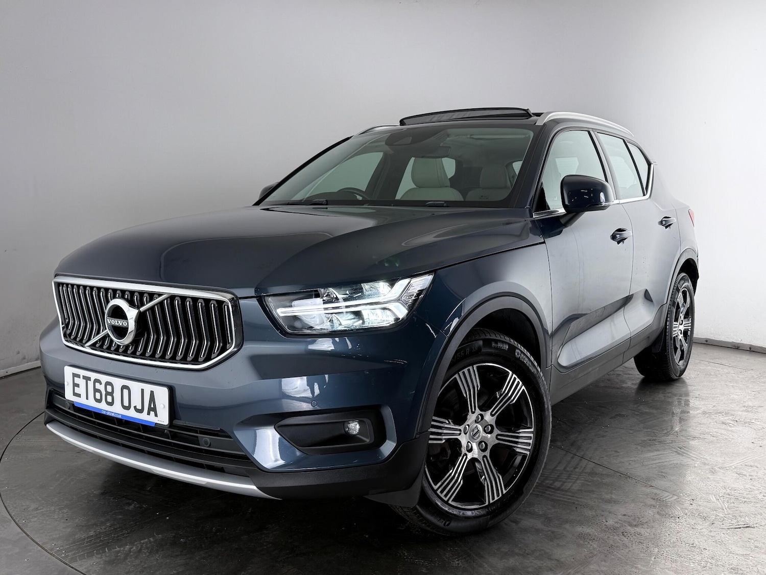 Used Volvo XC40 2018 for sale - 77629869: Photo 37