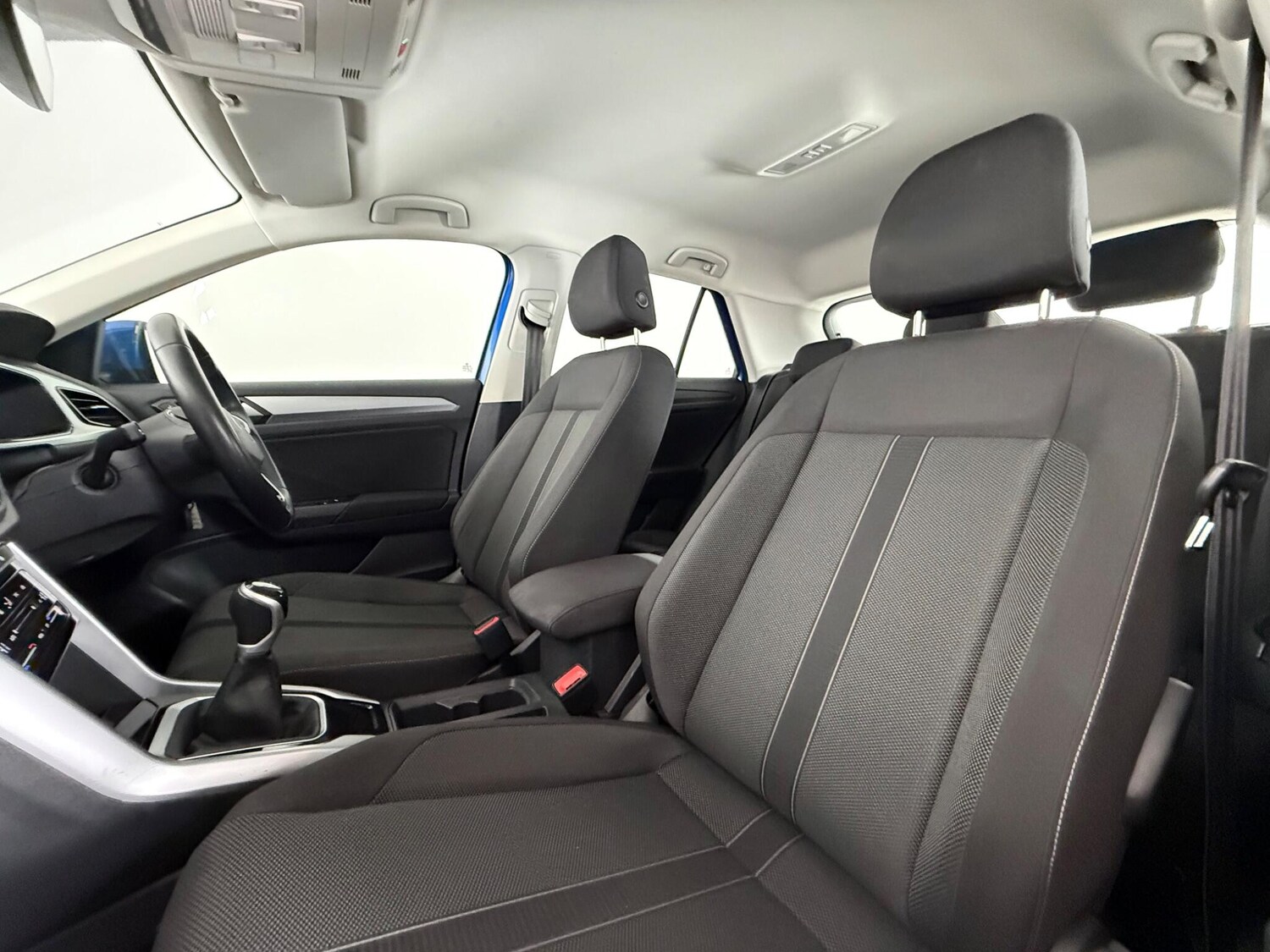 Used Volkswagen T-Roc 2023 for sale - 77550812: Photo 11