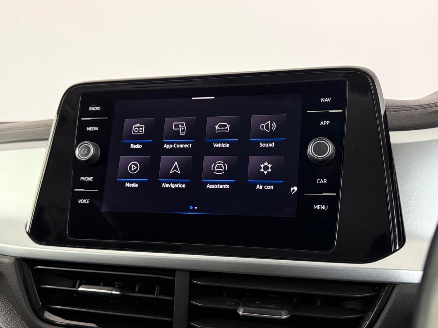 Used Volkswagen T-Roc 2023 for sale - 77550812: Photo 25