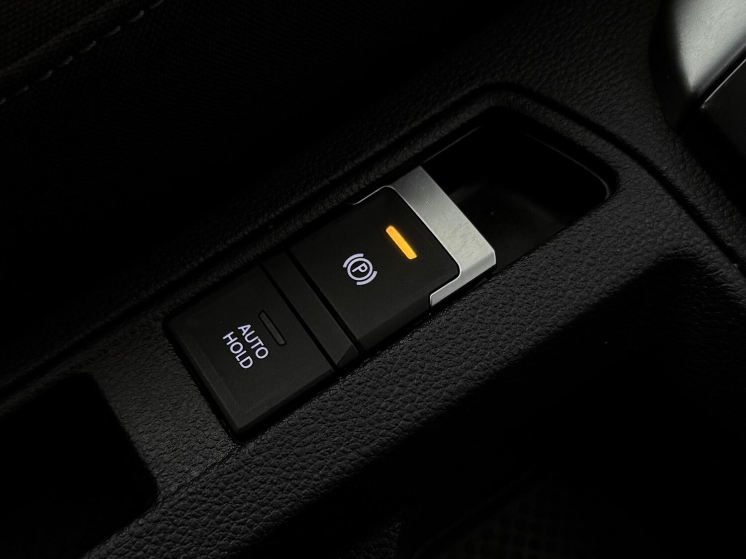 Used Volkswagen T-Roc 2023 for sale - 77550812: Photo 30