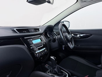 Used Nissan Qashqai 2018 for sale - 78977177: Photo