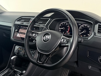 Used Volkswagen Tiguan 2017 for sale - 79374761: Photo
