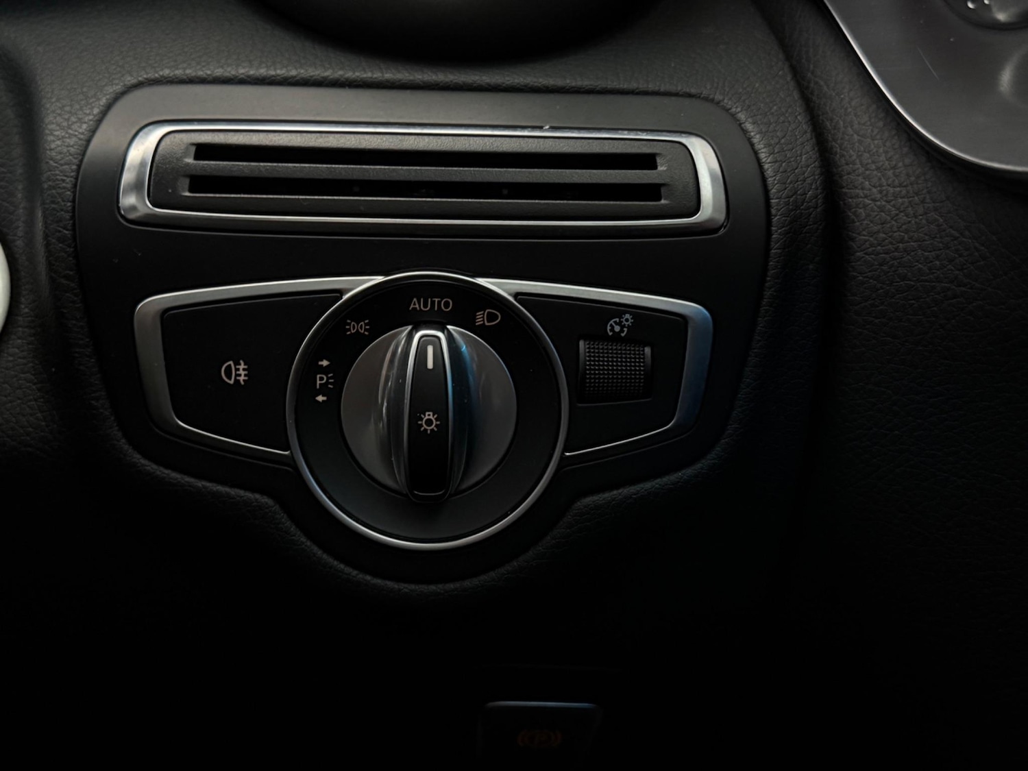 Used Mercedes-Benz C Class 2018 for sale - 77181282: Photo 18