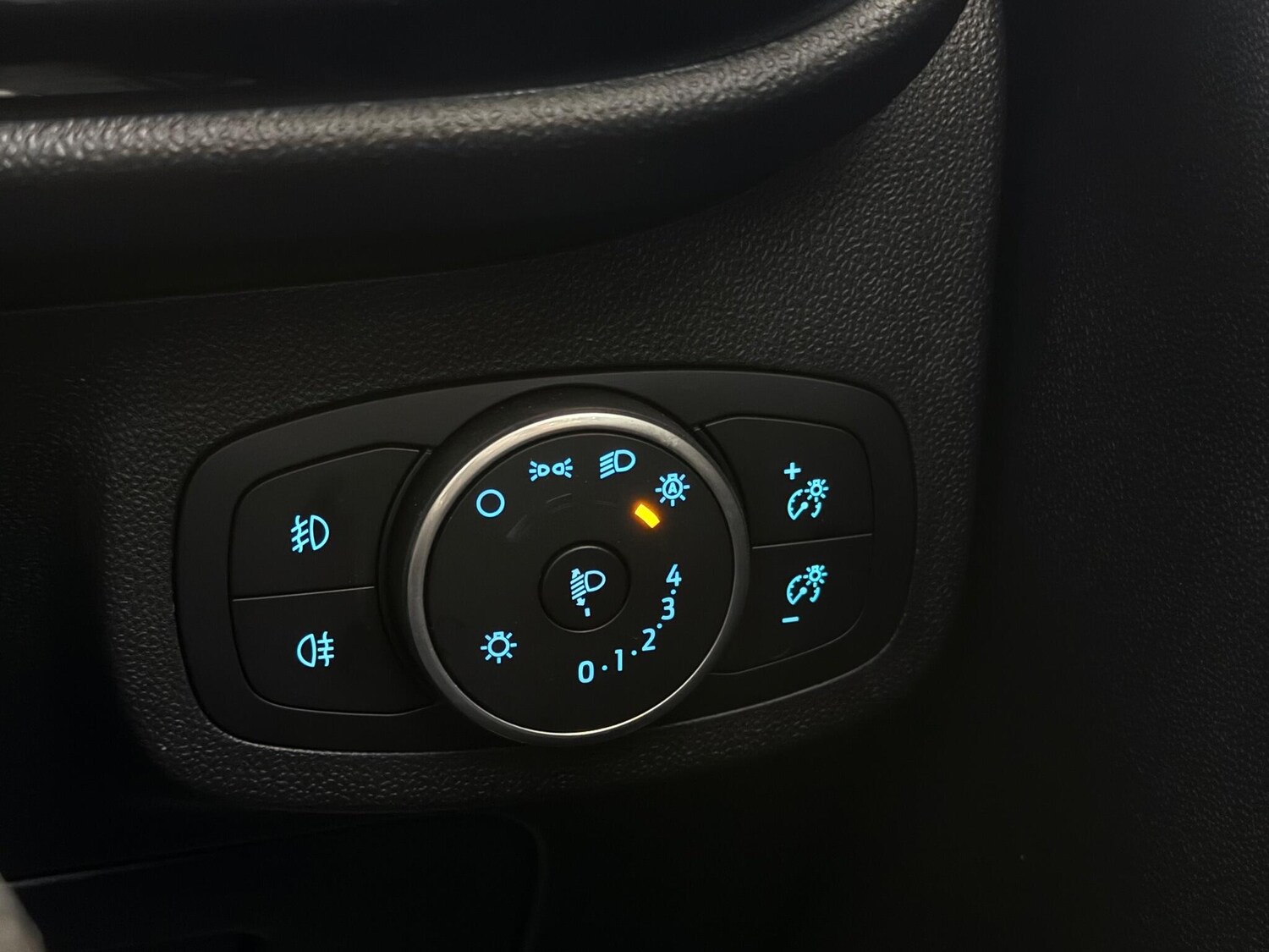 Used Ford Fiesta 2018 for sale - 76561925: Photo 28