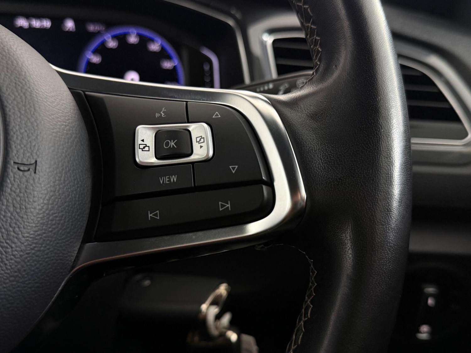 Used Volkswagen T-Roc 2021 for sale - 77259569: Photo 19