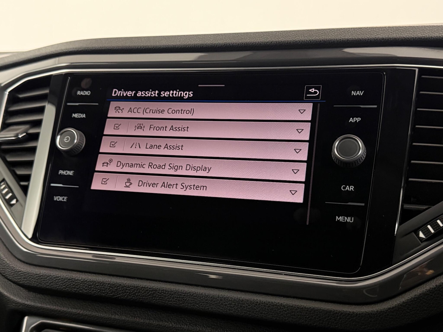 Used Volkswagen T-Roc 2021 for sale - 77259569: Photo 23