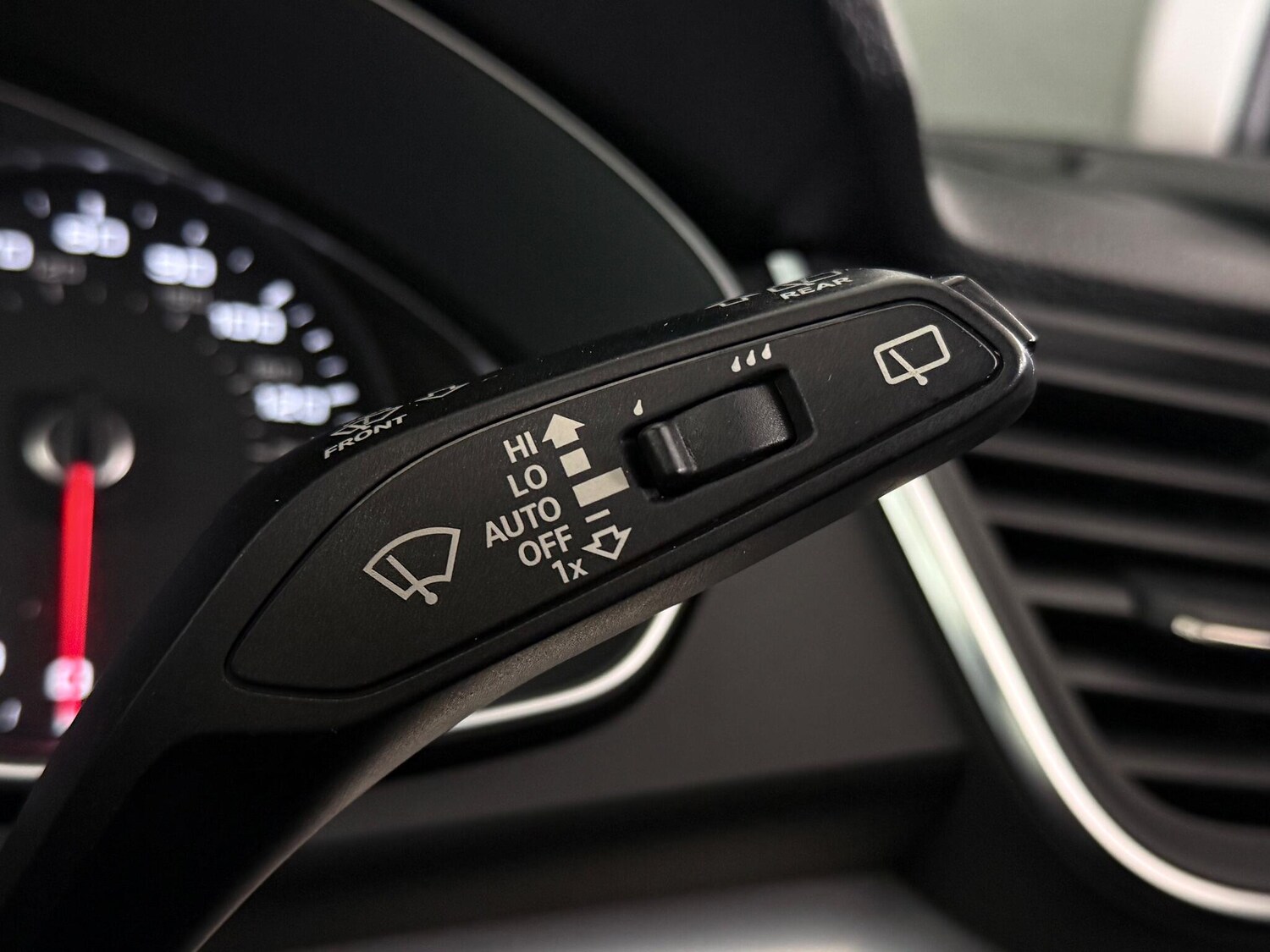 Used Audi Q5 2020 for sale - 77180860: Photo 23