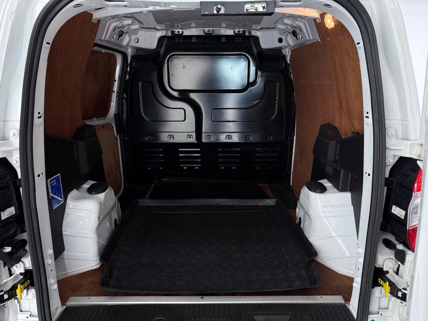 Used Ford Transit Courier 2020 for sale - 76658953: Photo 14