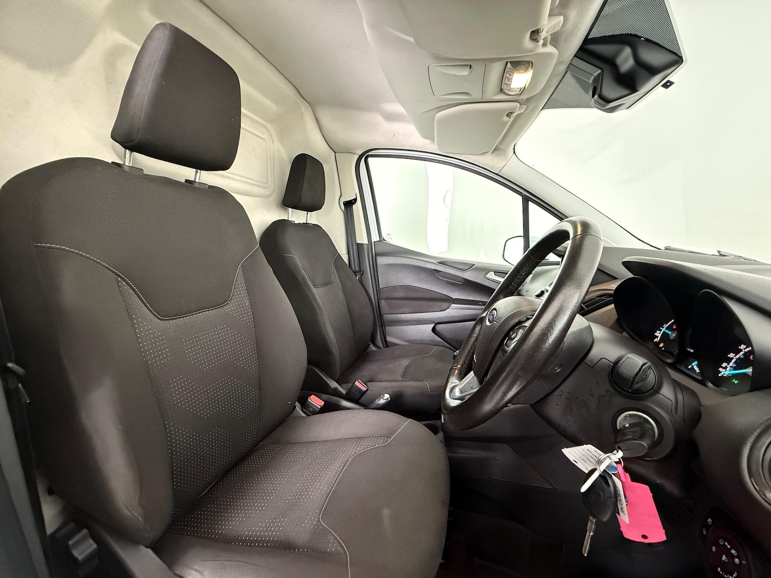 Used Ford Transit Courier 2020 for sale - 76658953: Photo 18