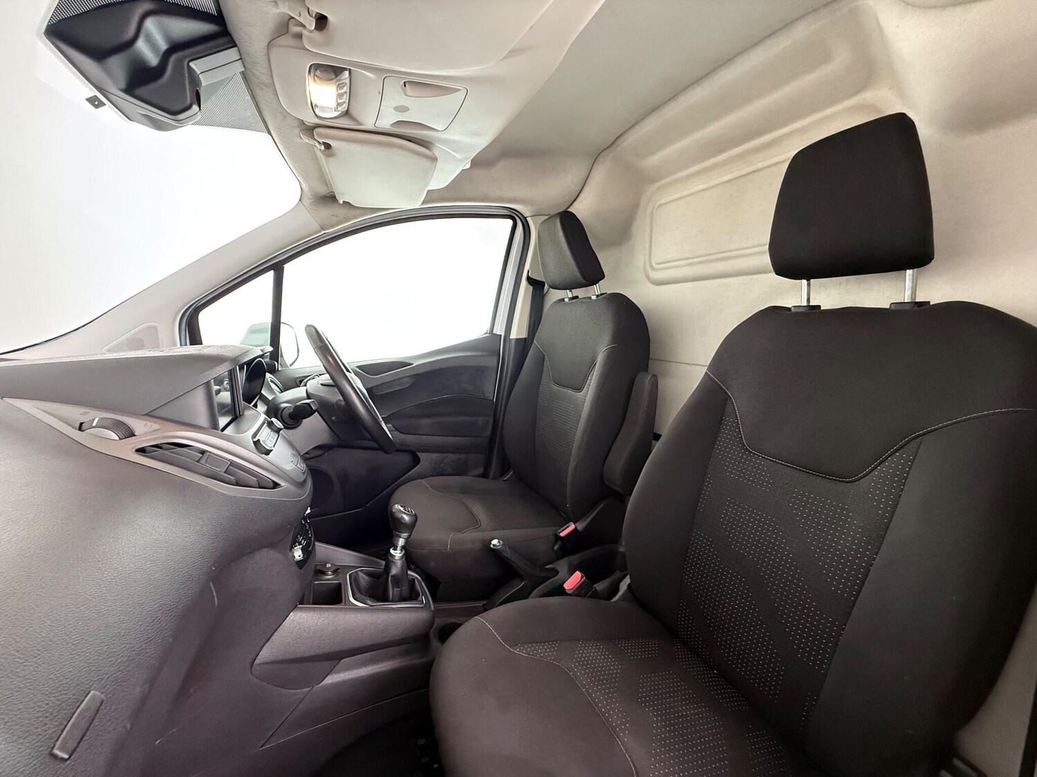 Used Ford Transit Courier 2020 for sale - 76658953: Photo 19