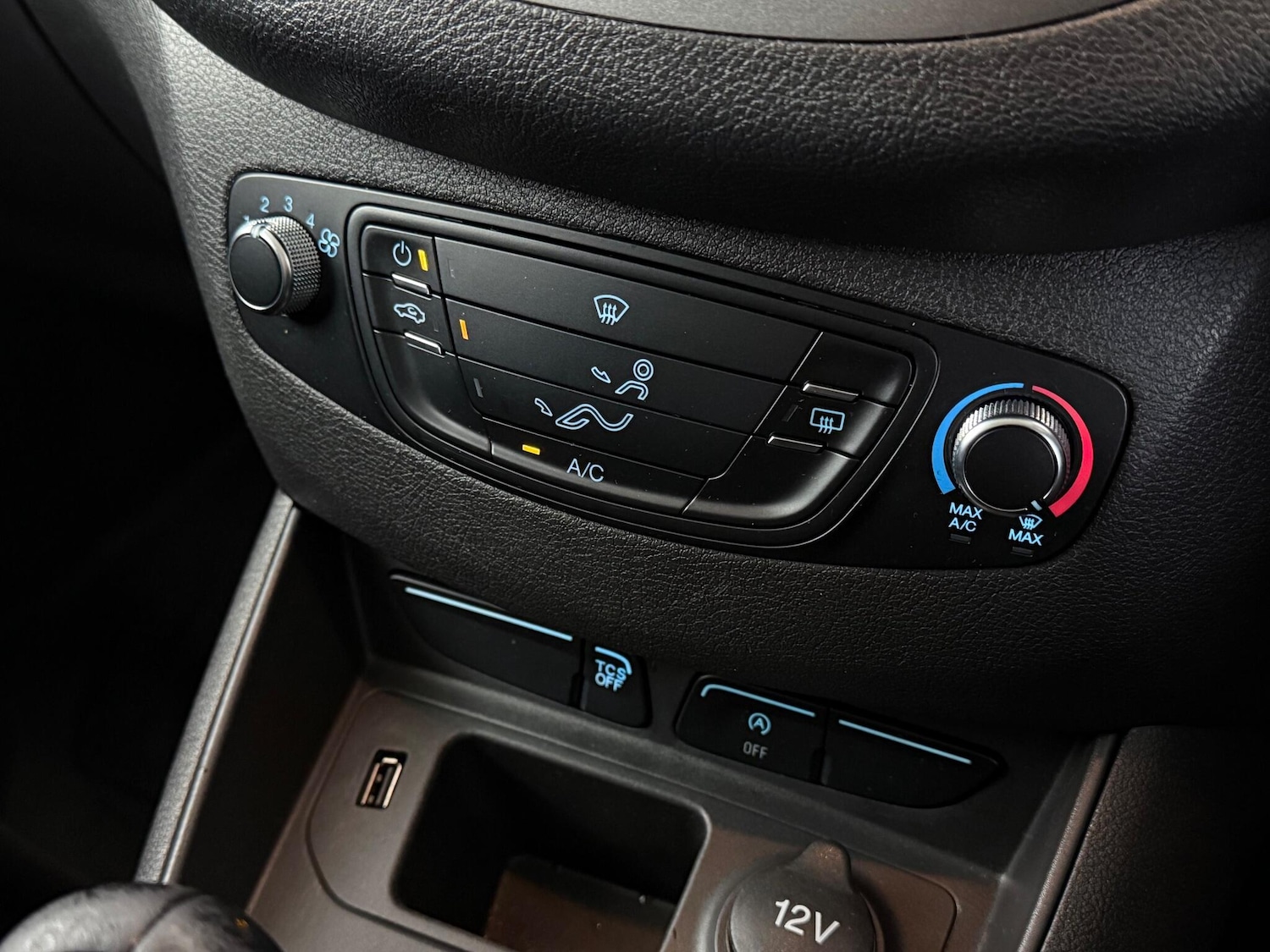 Used Ford Transit Courier 2020 for sale - 76658953: Photo 38