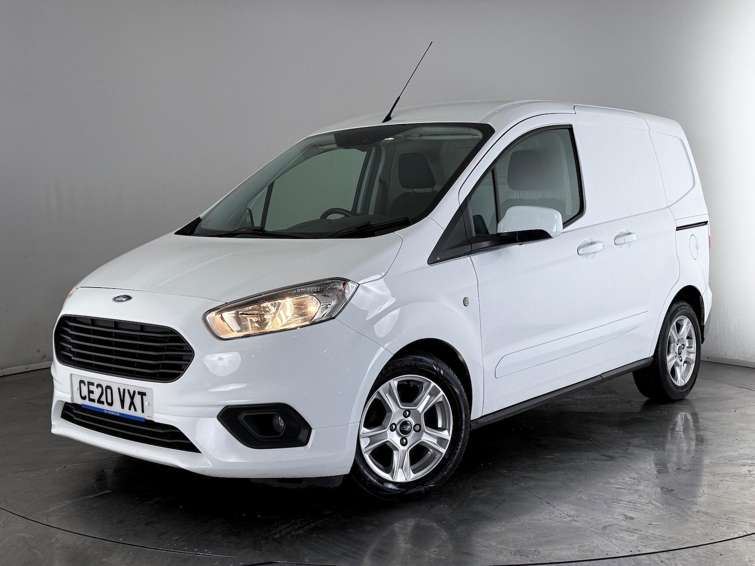 Used Ford Transit Courier 2020 for sale - 76658953: Photo 43