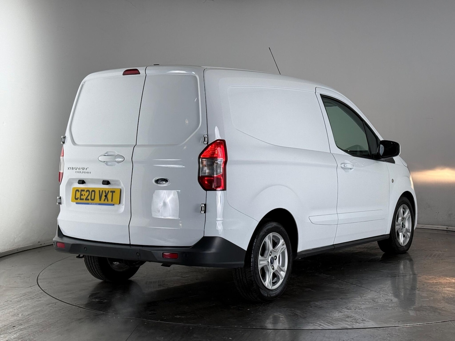Used Ford Transit Courier 2020 for sale - 76658953: Photo 5