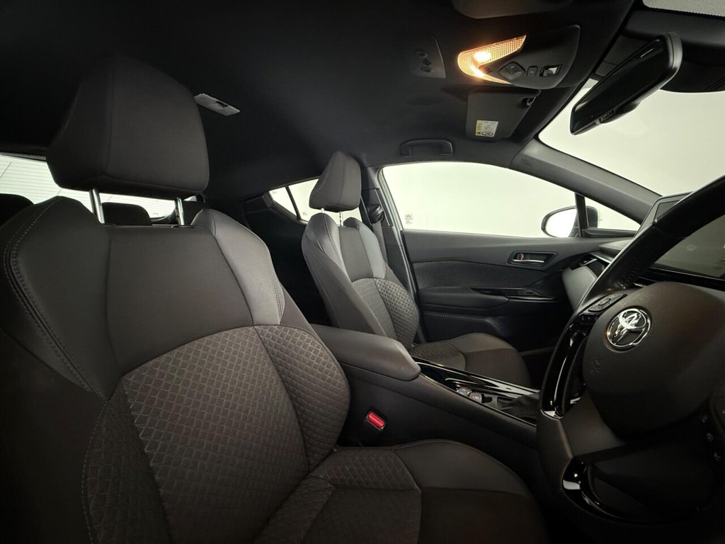 Used Toyota C-HR 2022 for sale - 75770962: Photo 16