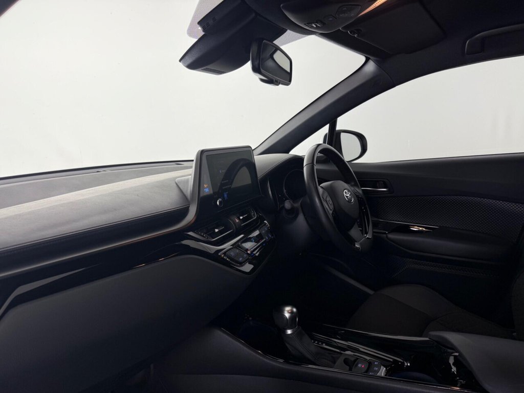Used Toyota C-HR 2022 for sale - 75770962: Photo 17