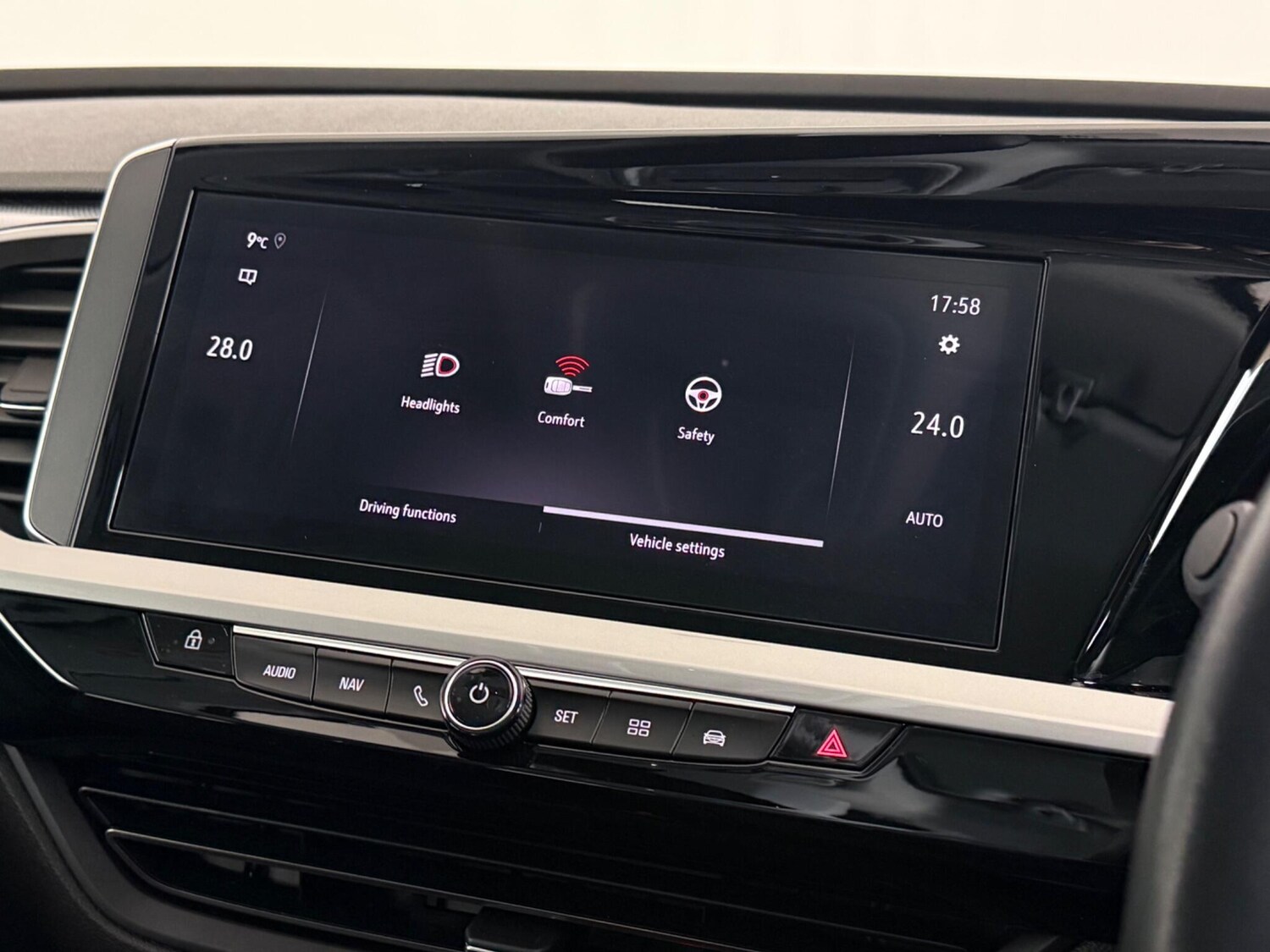 Used Vauxhall Grandland 2023 for sale - 77332091: Photo 31