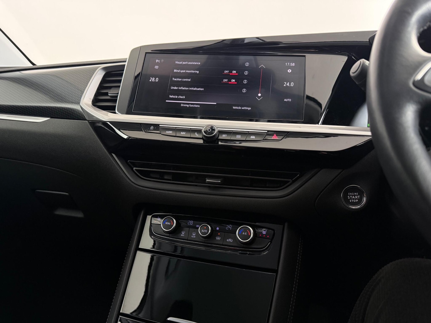 Used Vauxhall Grandland 2023 for sale - 77332091: Photo 32