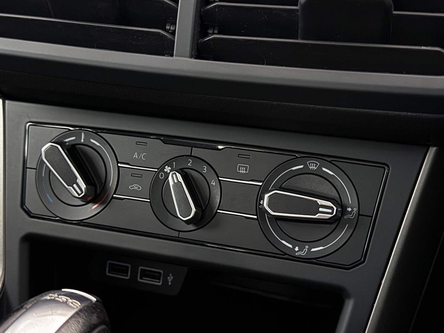 Used Volkswagen Polo 2019 for sale - 76714924: Photo 39