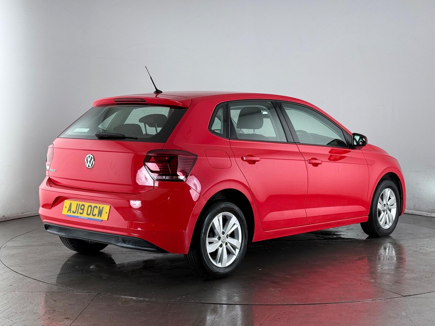Used Volkswagen Polo 2019 for sale - 76714924: Photo 6
