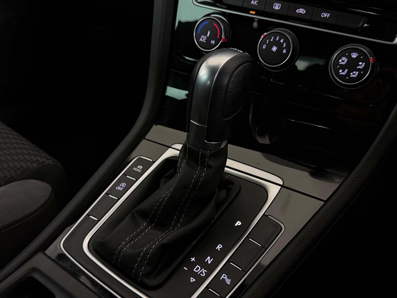 Used Volkswagen Golf 2019 for sale - 77260551: Photo 37