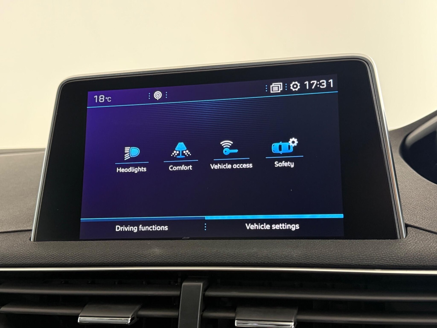 Used Peugeot 3008 2018 for sale - 76512249: Photo 35