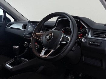 Used Renault Captur 2021 for sale - 78823454: Photo