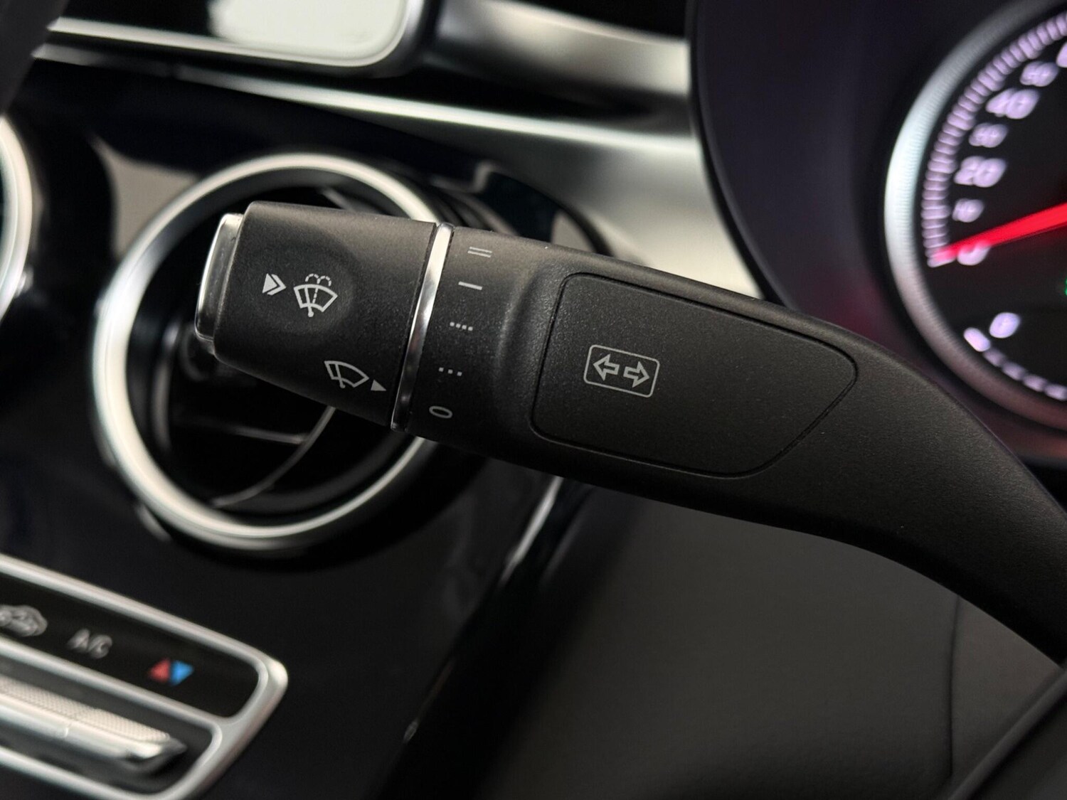 Used Mercedes-Benz C Class 2015 for sale - 77945252: Photo 16