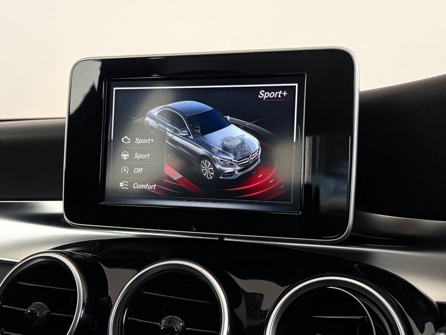 Used Mercedes-Benz C Class 2015 for sale - 77945252: Photo 21