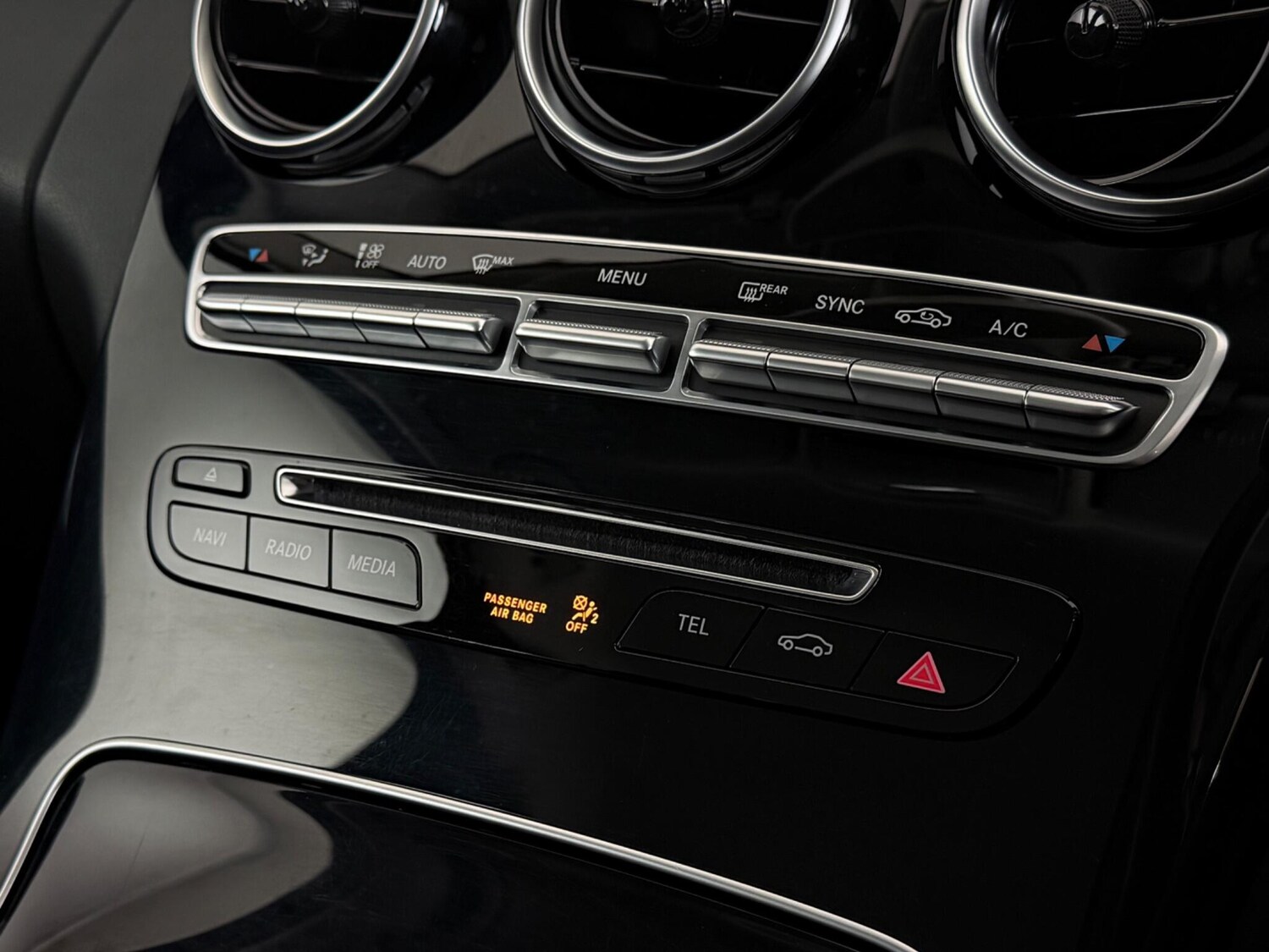 Used Mercedes-Benz C Class 2015 for sale - 77945252: Photo 24